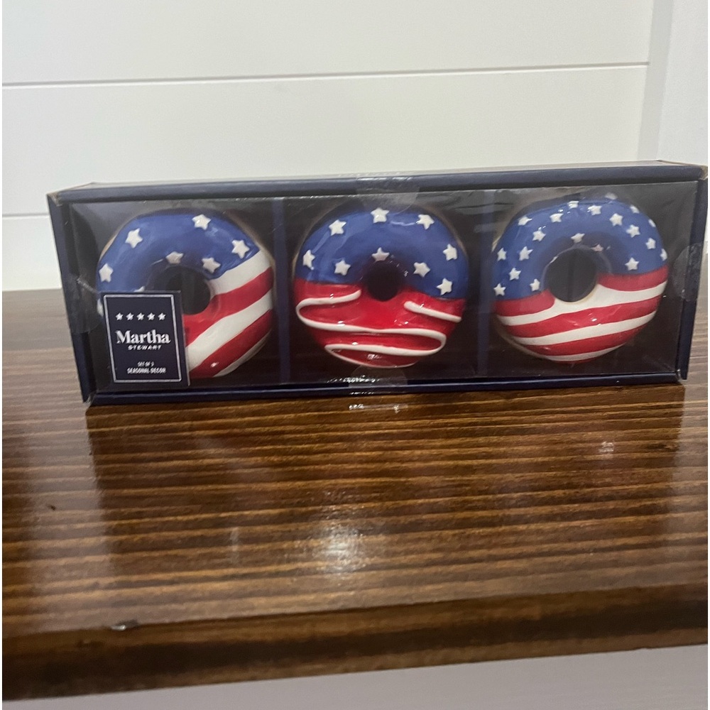 Patriotic Donuts